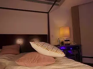KatyeRave's Live Sex Cam Show