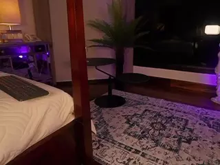 KatyeRave's Live Sex Cam Show