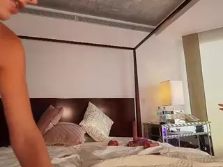KatyeRave's Live Sex Cam Show