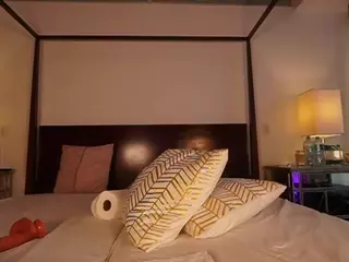 KatyeRave's Live Sex Cam Show