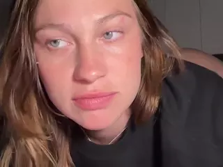 Savanna's Live Sex Cam Show