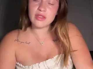 Savanna's Live Sex Cam Show