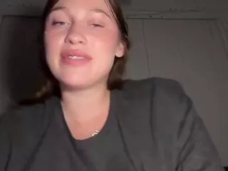 Savanna's Live Sex Cam Show