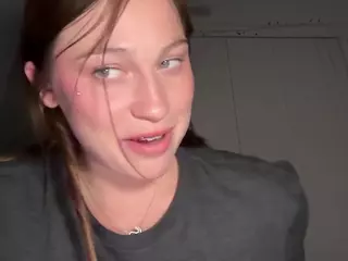 Savanna's Live Sex Cam Show