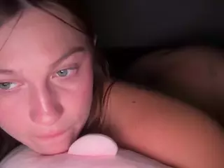 Savanna's Live Sex Cam Show