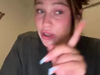 Savanna's Live Sex Cam Show