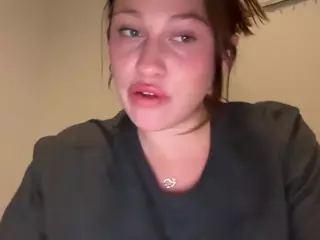 Savanna's Live Sex Cam Show