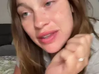 Savanna's Live Sex Cam Show