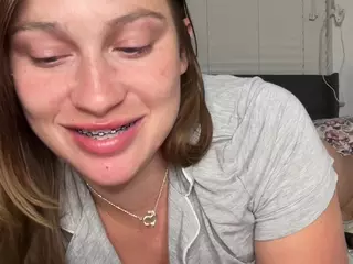 Savanna's Live Sex Cam Show