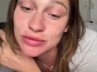 Savanna's Live Sex Cam Show