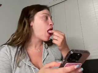 Savanna's Live Sex Cam Show