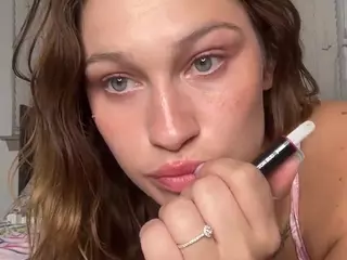 Savanna's Live Sex Cam Show