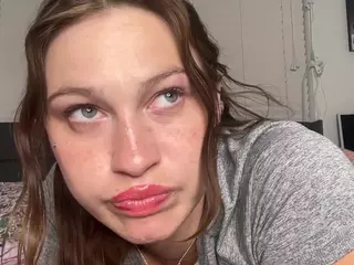 Savanna's Live Sex Cam Show