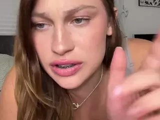 Savanna's Live Sex Cam Show