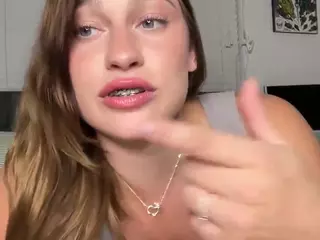 Savanna's Live Sex Cam Show