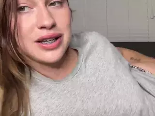 Savanna's Live Sex Cam Show