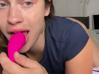Savanna's Live Sex Cam Show
