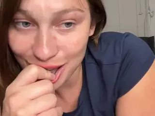 Savanna's Live Sex Cam Show