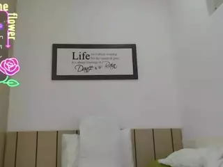 MaryHillx's Live Sex Cam Show