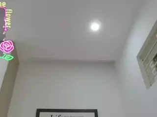 MaryHillx's Live Sex Cam Show