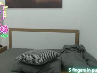 MaryHillx's Live Sex Cam Show