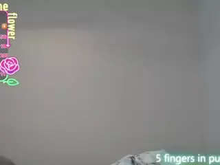 MaryHillx's Live Sex Cam Show