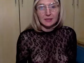 vanda26's Live Sex Cam Show