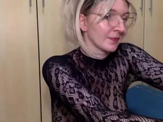 vanda26's Live Sex Cam Show