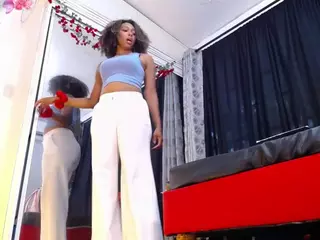 BLACK-ROSSE1's Live Sex Cam Show