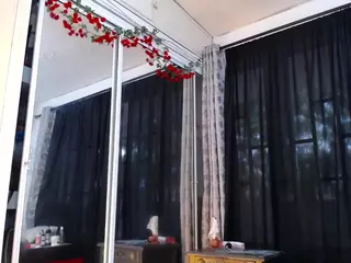 BLACK-ROSSE1's Live Sex Cam Show