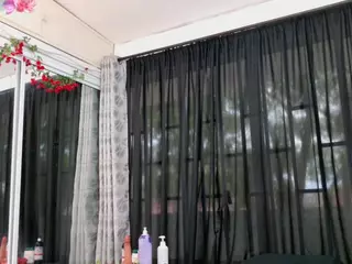 BLACK-ROSSE1's Live Sex Cam Show