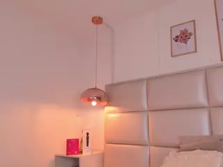 Aily Yozuko's Live Sex Cam Show