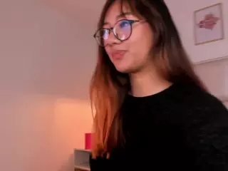 Aily Yozuko's Live Sex Cam Show
