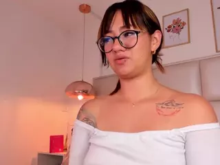 Aily Yozuko's Live Sex Cam Show