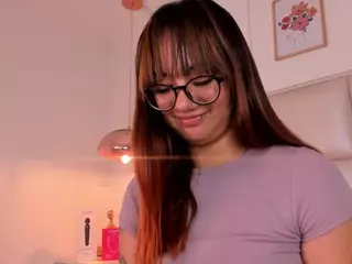 Aily Yozuko's Live Sex Cam Show