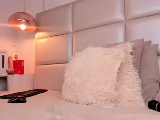 Aily Yozuko's Live Sex Cam Show