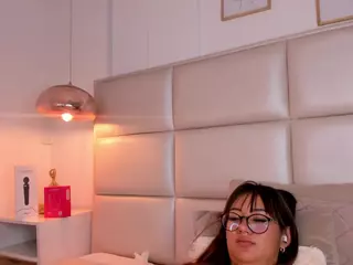 Aily Yozuko's Live Sex Cam Show