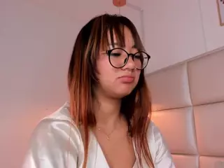 Aily Yozuko's Live Sex Cam Show