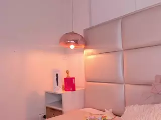 Aily Yozuko's Live Sex Cam Show