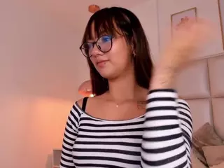 Aily Yozuko's Live Sex Cam Show