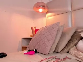 Aily Yozuko's Live Sex Cam Show