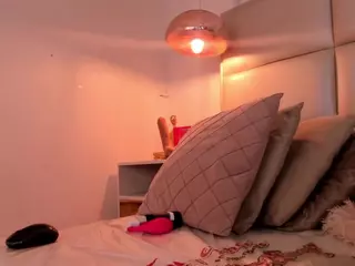 Aily Yozuko's Live Sex Cam Show