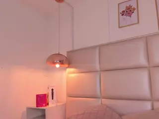 Aily Yozuko's Live Sex Cam Show