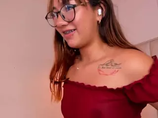 Aily Yozuko's Live Sex Cam Show