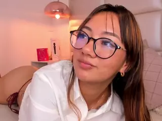 Aily Yozuko's Live Sex Cam Show