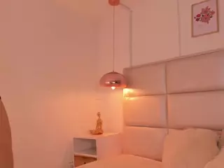 Aily Yozuko's Live Sex Cam Show