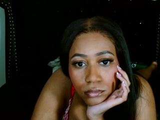 Live cam show with Draya Nicole