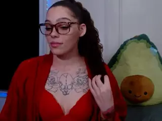 Sapphire Storm's Live Sex Cam Show