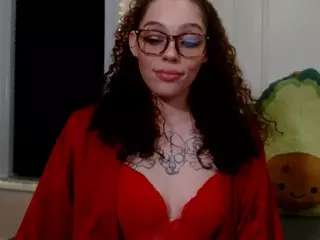 Sapphire Storm's Live Sex Cam Show