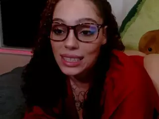 Sapphire Storm's Live Sex Cam Show